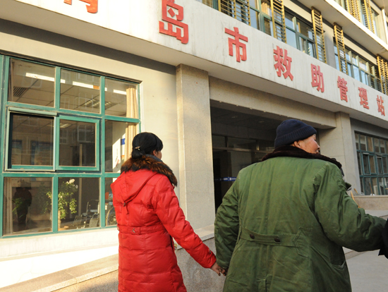 美貌廠花精神失常流浪街頭 丈夫曾養小三