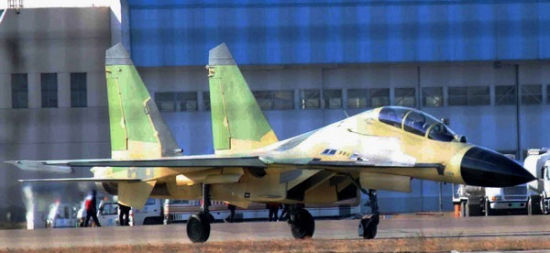 中國公開殲-16戰斗轟炸機