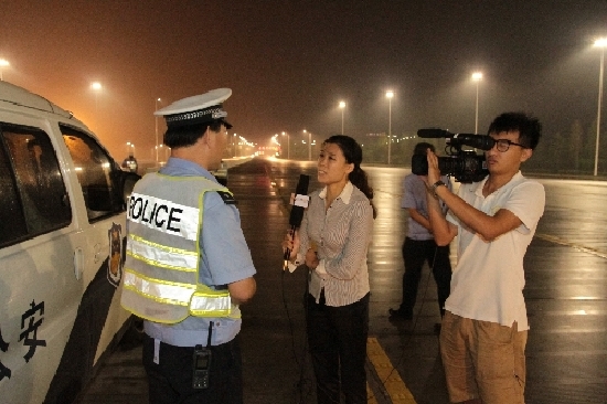   2012年，民生在線共推出民生追訪報道160多篇，幫助百姓解決難題