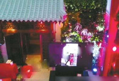 張藝謀奢華嫁女細節：父女互動感人 沒請張偉平(圖)
