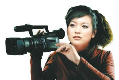 張藝謀奢華嫁女細節：父女互動感人 沒請張偉平(圖)