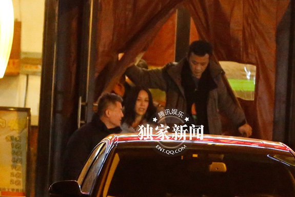 那英攜夫款待好聲音學員