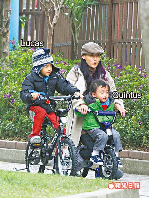 張柏芝熱吻兩愛子 小Q墊腳尖獻吻萌翻網友