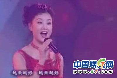 宋祖英確認加盟蛇年春晚 連登24屆春晚造型大回顧(組圖)