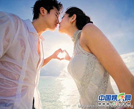 洪金寶兒子洪天明與周家蔚大婚 800萬(wàn)購(gòu)置愛巢(組圖)
