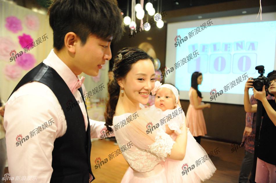 李小璐賈乃亮愛女百日宴 排場如童話世界霍思燕素顏現身