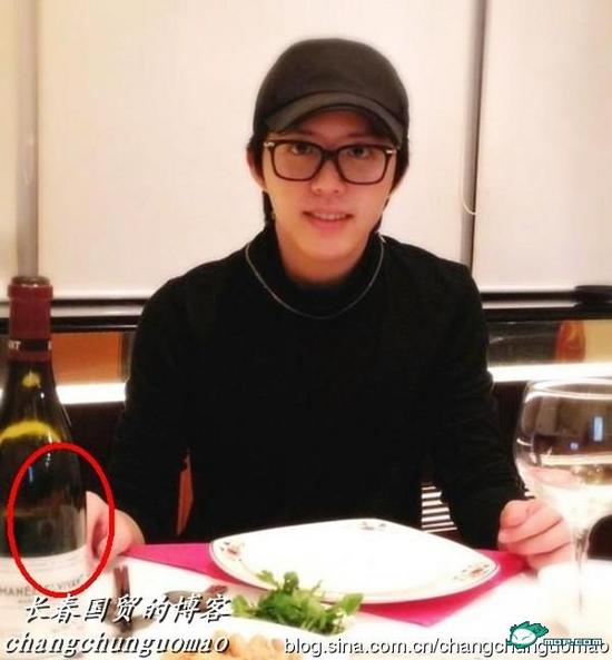 曝李云迪與神秘女共度“情人節” 力宏、劉謙都沒戲了！