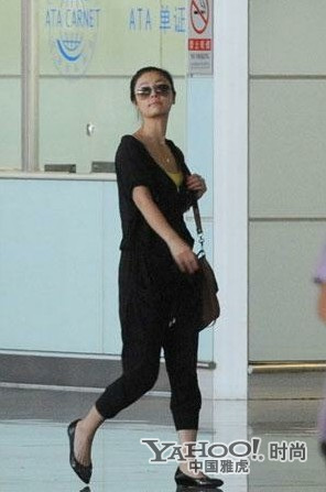 女神級明星真實素顏 臉殘面部僵