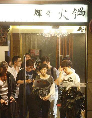 孫儷獨自攜子出游 婚后生活揭秘