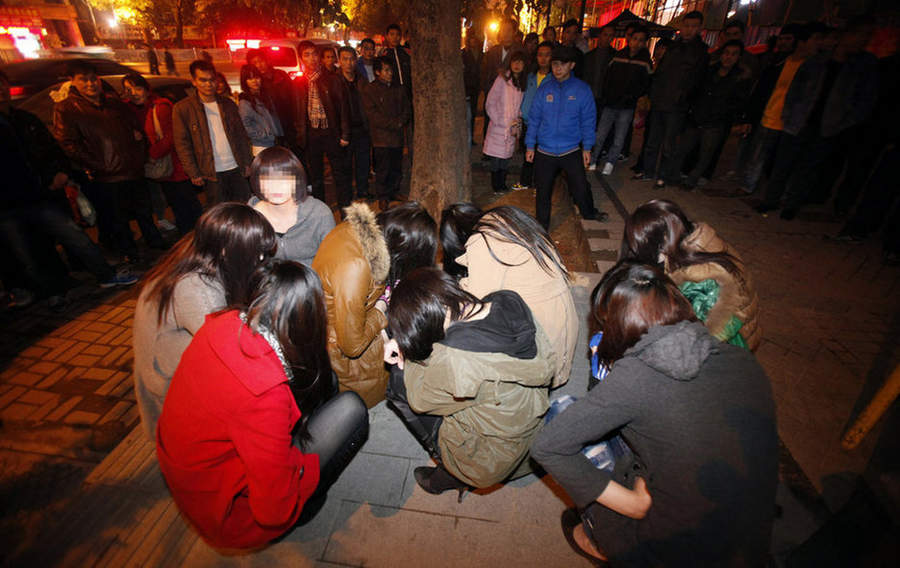 農民工齷齪行徑 常與站街女廝混
