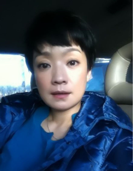 國內最紅大叔張嘉譯妻女近照