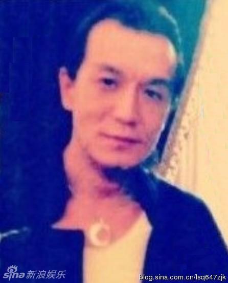 李詠19歲青澀舊照曝光 英俊灑脫酷似費翔