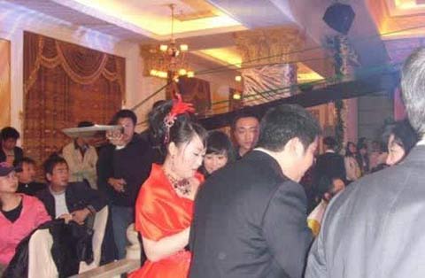 嫁入豪門的星二代盤點 侯孝賢女兒嫁入黑幫