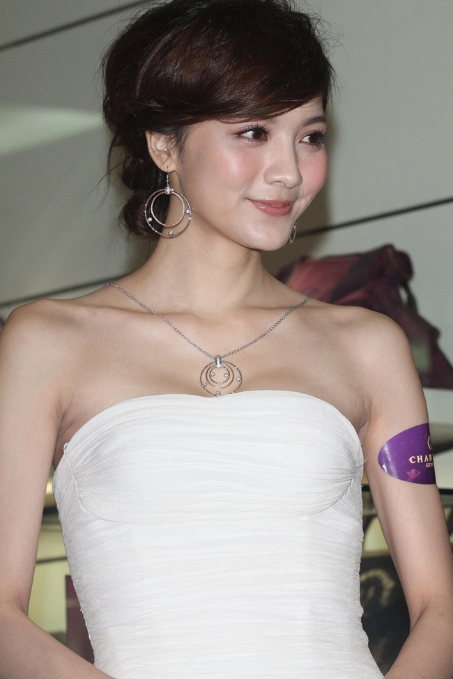 迷奸案女主角吳亞馨復出