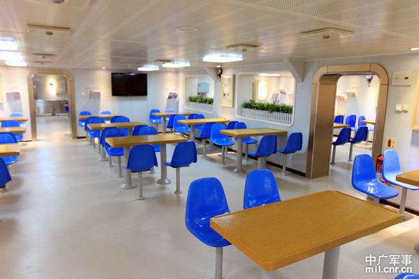 資料圖：中國航母遼寧艦內部。