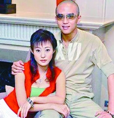 文章初戀女友曝光 揭明星大學時戀愛那些事