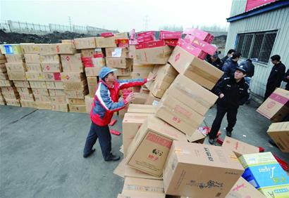 我市昨銷毀一批假冒卷煙 970萬(wàn)支假煙送進(jìn)熱電廠焚燒發(fā)電3000度