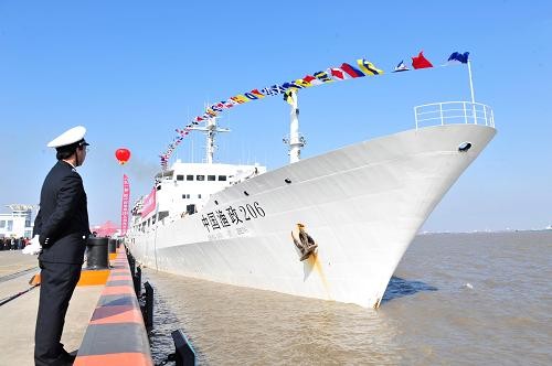 資料圖：中國目前最大漁政船中國漁政206船開赴釣魚島維權(quán)。