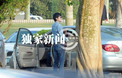 有媒體拍到王大治出現在海南