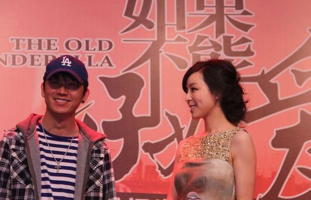 潘粵明現身面露憔悴笑容僵硬 新劇演“前夫”虐心