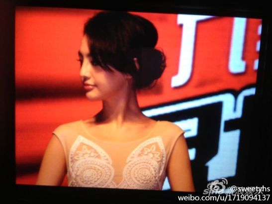 鄭爽被曝整容 網友調侃：香腸嘴 還我清純爽妹子