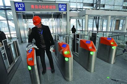 青島北站整裝待發 設34臺自助售票機