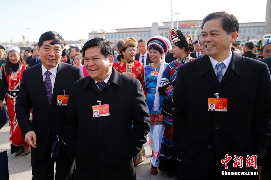 十二屆全國人大三次會議舉行預備會議