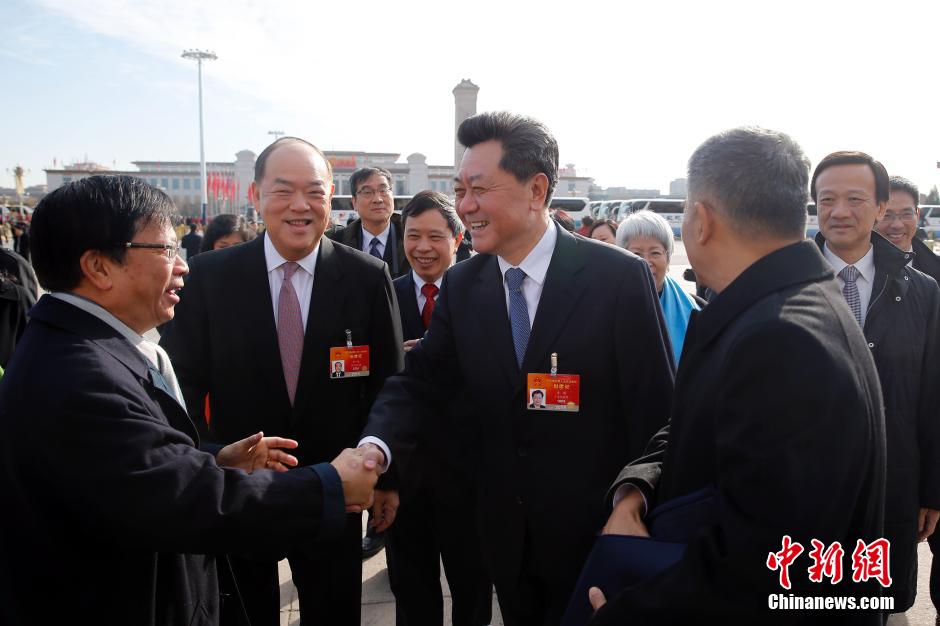 十二屆全國人大三次會議舉行預備會議