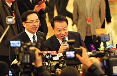 交通部長楊傳堂回應副部長大吃大喝被通報