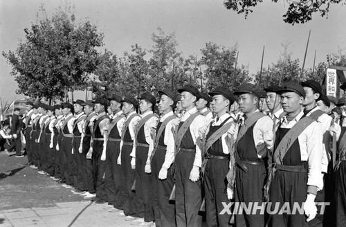 1958年國慶閱兵 民兵方隊規模空前