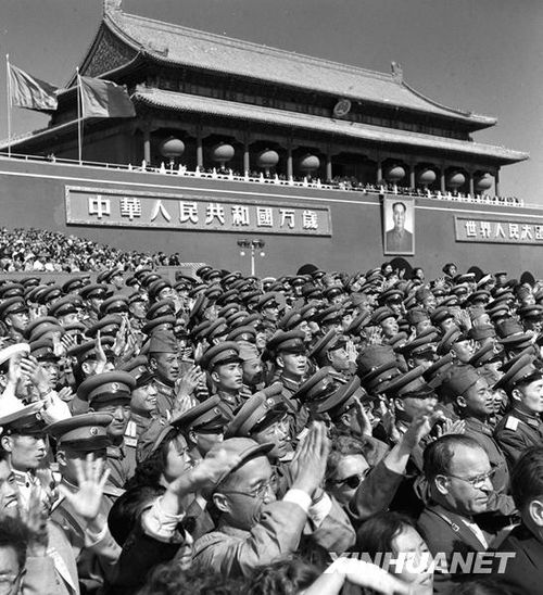 1958年國慶閱兵 民兵方隊規模空前