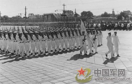 1958年國慶閱兵 民兵方隊規模空前