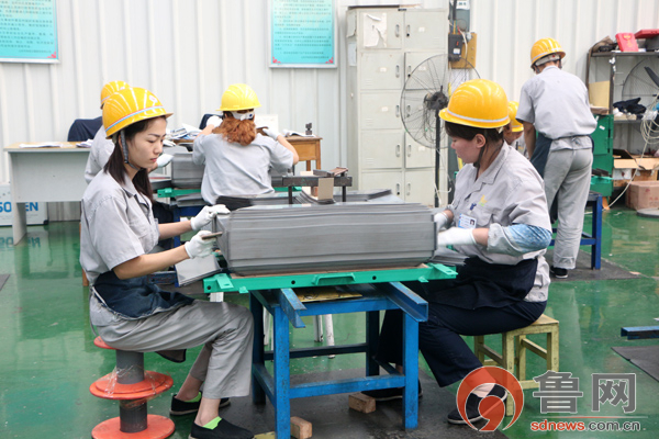 山東華馳變壓器公司：享省著名商標美譽的名牌產(chǎn)品