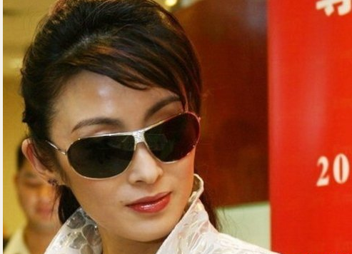娛圈隱形富婆：李小璐美國開超市 經營副業成億萬富婆